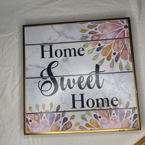 Wall art - Picture 2 of 5